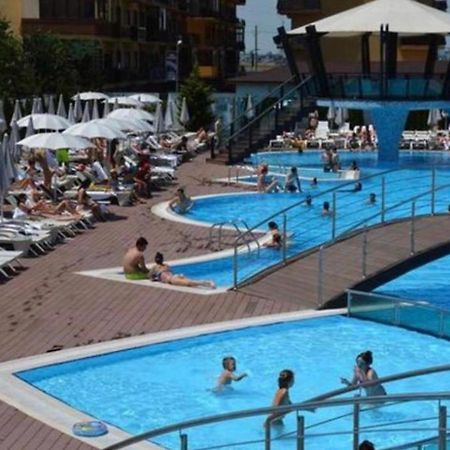 Apartament Militari Residence Roşu Zewnętrze zdjęcie